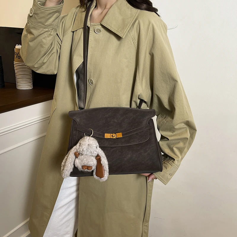 

Premium Leather Crossbody Bag For Women: Famous Designer Elegant Shoulder Bag In Classic Luxury Style