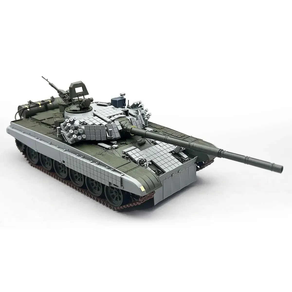 Amusing Plastic Model Toy Tank Ornament 35A069  Scale PT-91 Polish Main Battle Tank 1/35 Assemble Model Kit