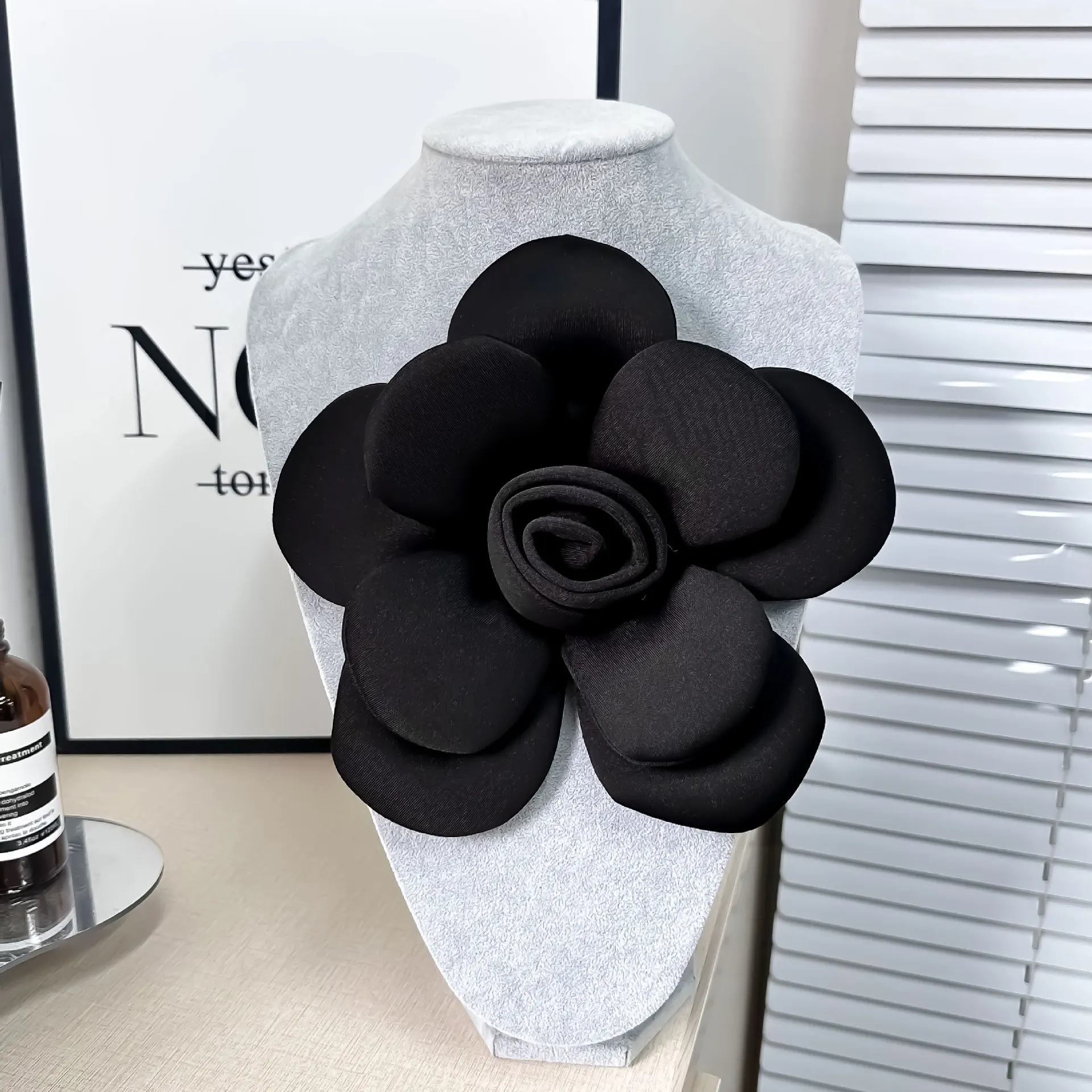 Handmade Flower Brooches Elegant Fashion Corsage Bag Dress Badge Wedding Party Lapel Pins for Women Accessories