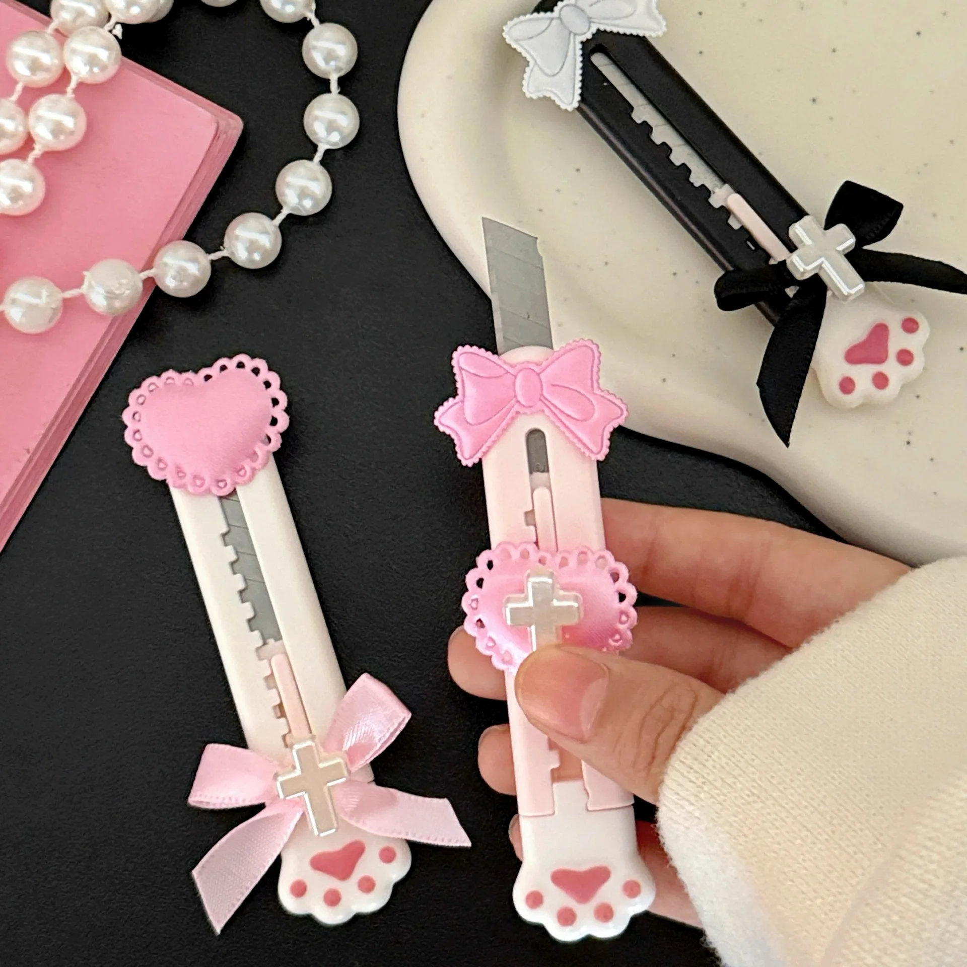 3 Pcs Cat Claw Art Knife Portable Open Box Knife Hand Account Knife Disassembly Express Telescopic Knife