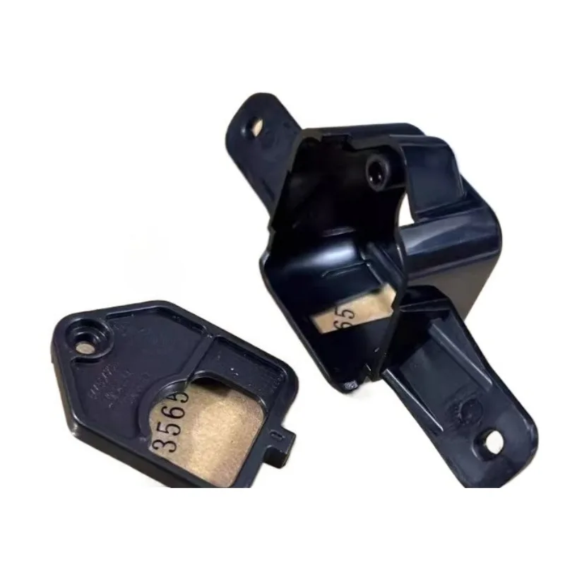 

84450426 Монтажные кронштейны для передней камеры, крышка, средняя решетка, опорный кронштейн для камеры Cadillac CT5, черная часть