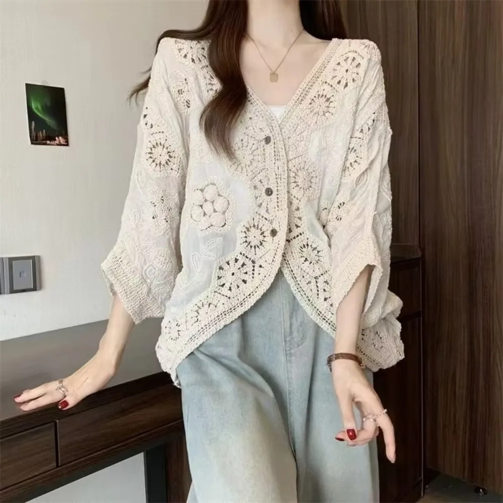 Boho Style Floral Lace Crochet Cardigan 3/4 Sleeves Open Front Lace Shrug Button-Up V-Neck Hollow Crochet Cardigan Summer Wear