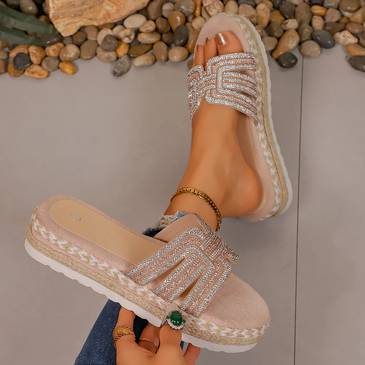 

Women Comfort Fashion Slippers Platform Anti-slip Slippers Plus Size Chunky Beach Shoes Lightweight Wedges Sandals Slides Women