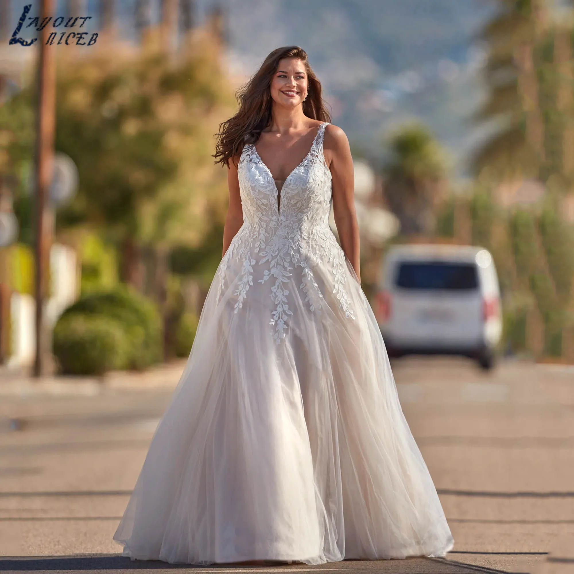

V-neck A-line Tulle Wedding Dress Classic Sleeveless Appliques Bride Gown Backless Lace Up vestido de novia Plus Size Customized