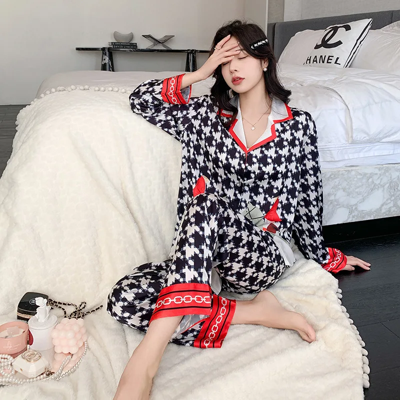 2024 New Spring and Summer Women's Ice Silk Pajamas New Cute Fashion Home Clothing Tiktok Net Red Pajamas