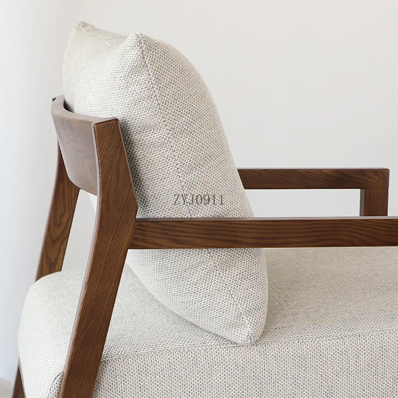 كرسي ترفيهي من الخشب الصلب إيطالي حديث وبسيط وبسيط لغرفة المعيشة وشرفة كرسي أريكة للضيوف