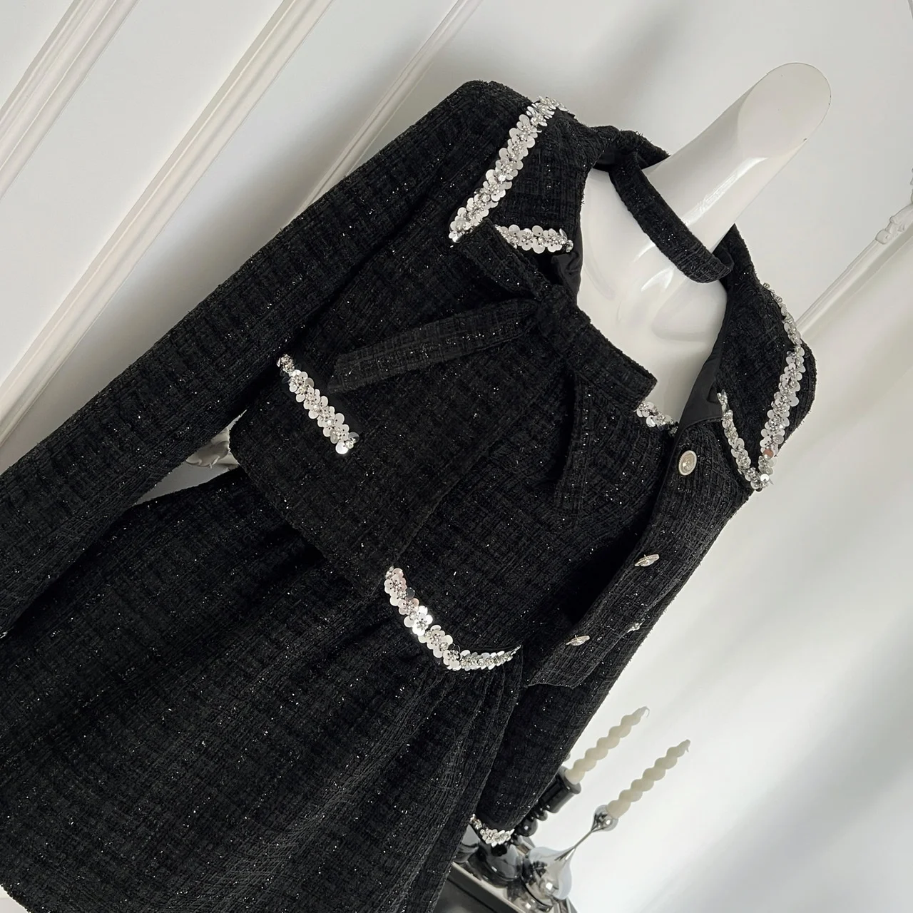 

2024 Autumn New High-end Style Advanced Elegant Temperature Designed Gold-feeling Short Cardigan Dress 2 Pics Set for Women