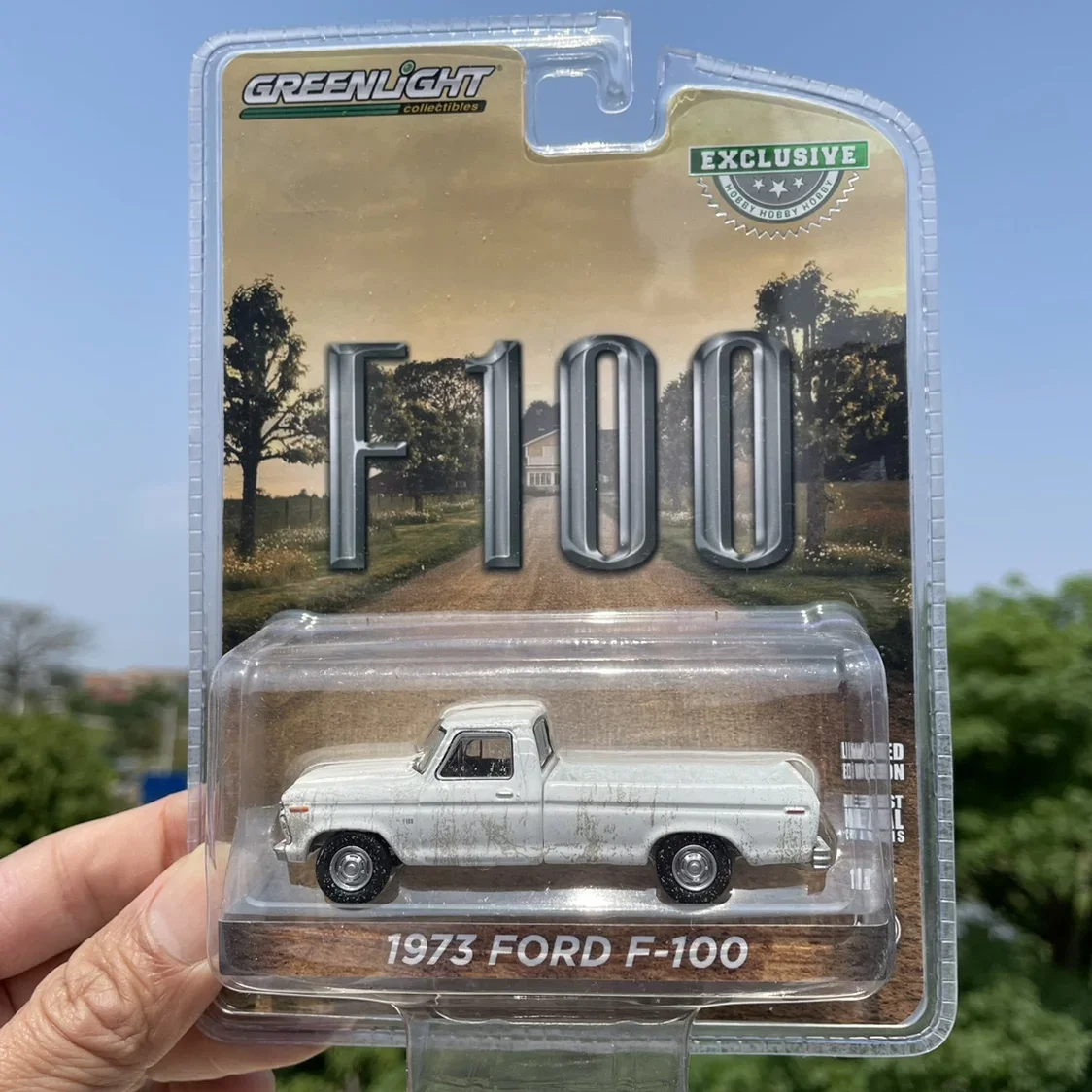 1:64 Scale 1973 Ford F100  Pickup Alloy Simulation Car Model Static Die Cast Metal Ornaments Hobby Collection Toys Gifts Display