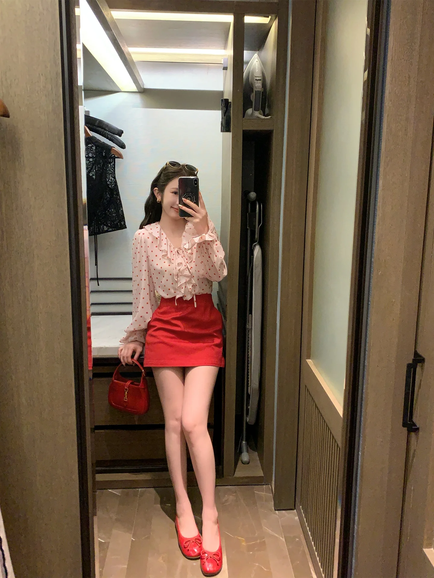 

Baili Sweet Heart Red Polka Dot Bow Tie Shirt Women's Summer New Style Floral Polyester Fiber Long Sleeve Business Shirt