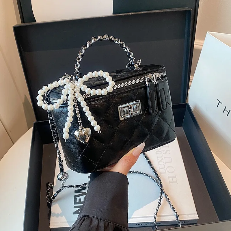 

Chic Classic Women's Leather Handbag Crossbody Bag Shoulder Messenger Tote For Fashion Ladies By Luxury Brand Designer