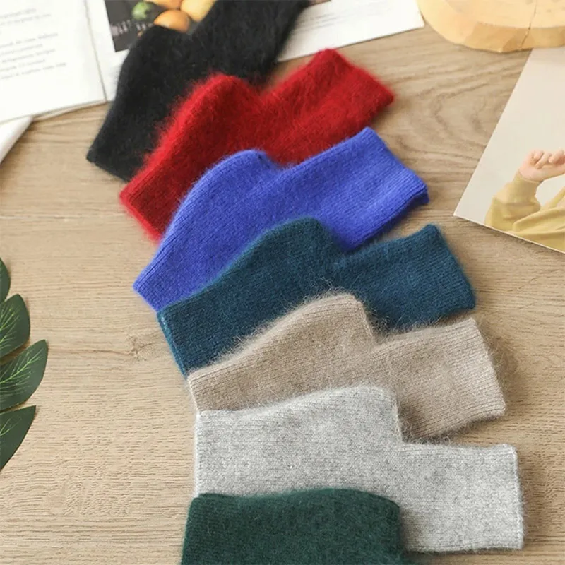 Mink Cashmere Gloves Autumn Winter Warm Gloves Lovely Fingerless Racoon Wool Mitten Wrist Length Thumb Hole Mitts Fashion Female