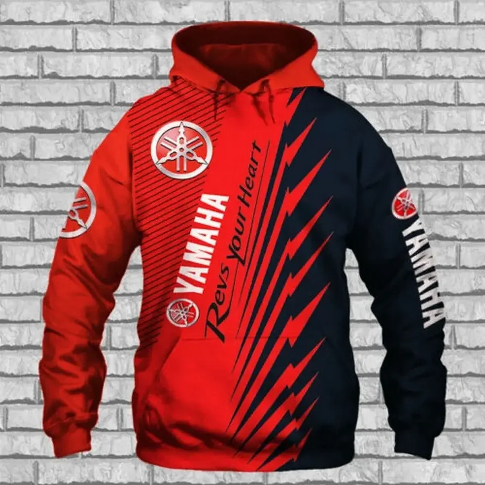 Kaos pullover berkerudung pria Yamaha dengan desain motor 3D, cocok untuk pakaian jalanan dan berkendara motor.