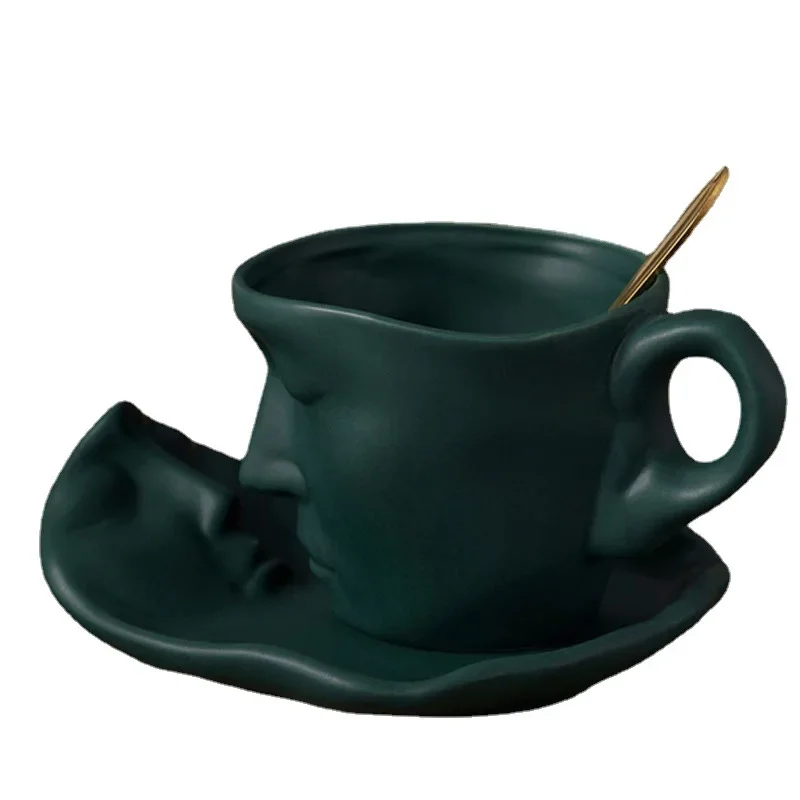 

260ml Creative Face Shape Porcelain Cup and Saucer Ceramics Tea Cup Artistic Kiss Ceramic Coffee Cups Office Cup Wedding Gifts