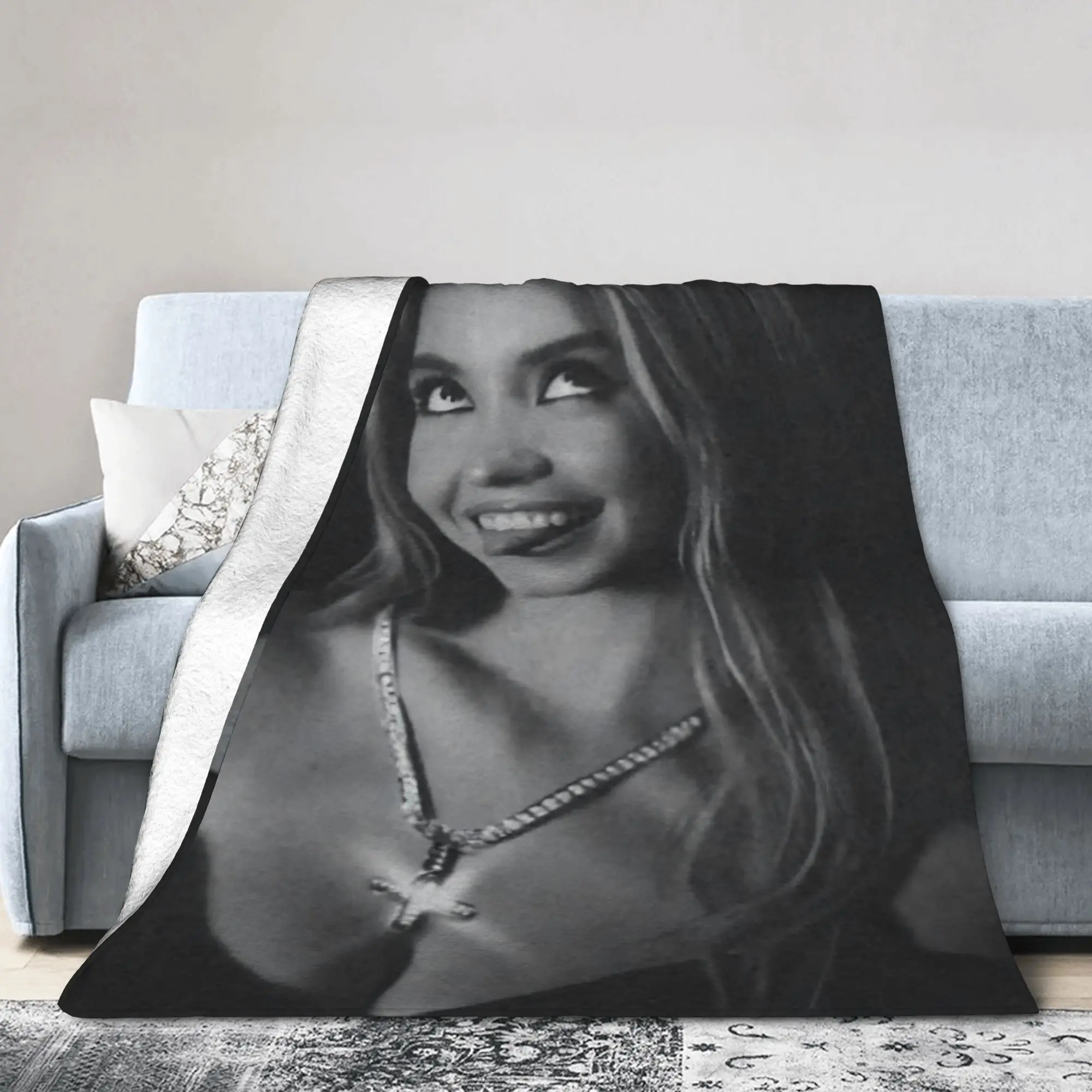 Soft Warm Blanket Camping Sydney Sweeney American Actress Photo Pattern Bedding Throws Flannel Bedspread For Bedroom Sofa Cover