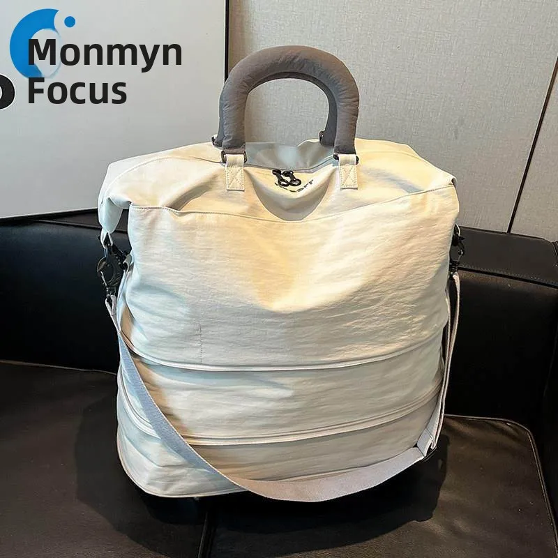 

Lightweight Portable Travel Bag with Detachable Wheels Large Capacity Fashionable Handbag for Women Suitable for Travel