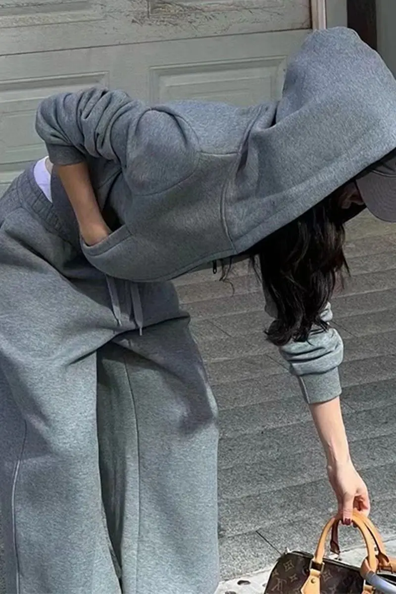 

Grey Set Women's Velvet 2025 Autumn and Winter New Fashion Loose Casual Hooded Sweatshirt and Pants Two-piece Set