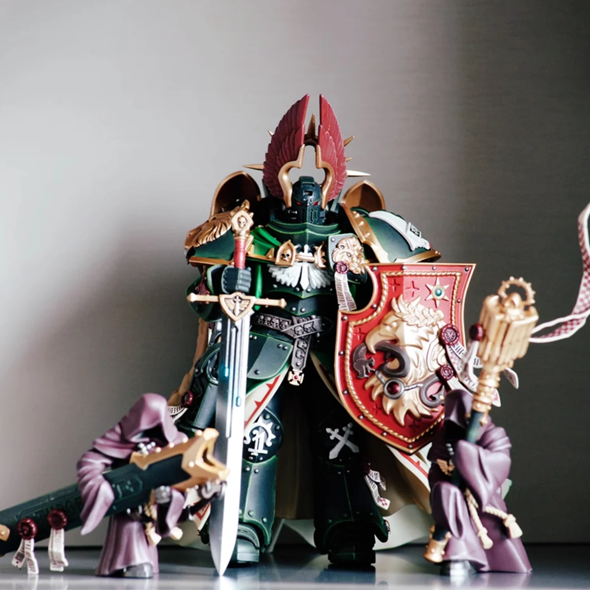 JOYTOY Warhammer 40k 1/18 figura de acción Dark Angels Primarch Lion Jonson figura de Anime articulaciones colección de figuras móviles Juguetes