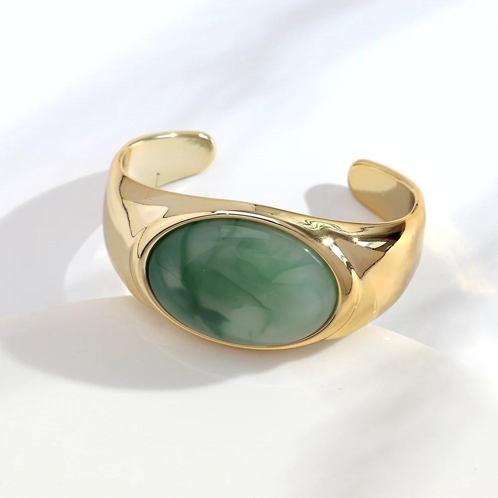 Modische Acryl-Armreifen mit goldenen, breiten, eingelegten Steinen, elegante, auffällige, geometrische Armreifen für Damen, Party-Schmuck, Geschenke – Detail 9
