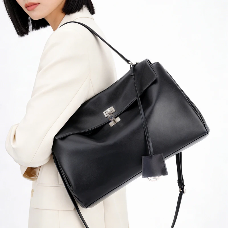 Women's Genuine Leather Large Capacity Solid Color Tote Bag 2026 New Fashion Leather Shoulder Bag Casual Ladies Commute Handbag
