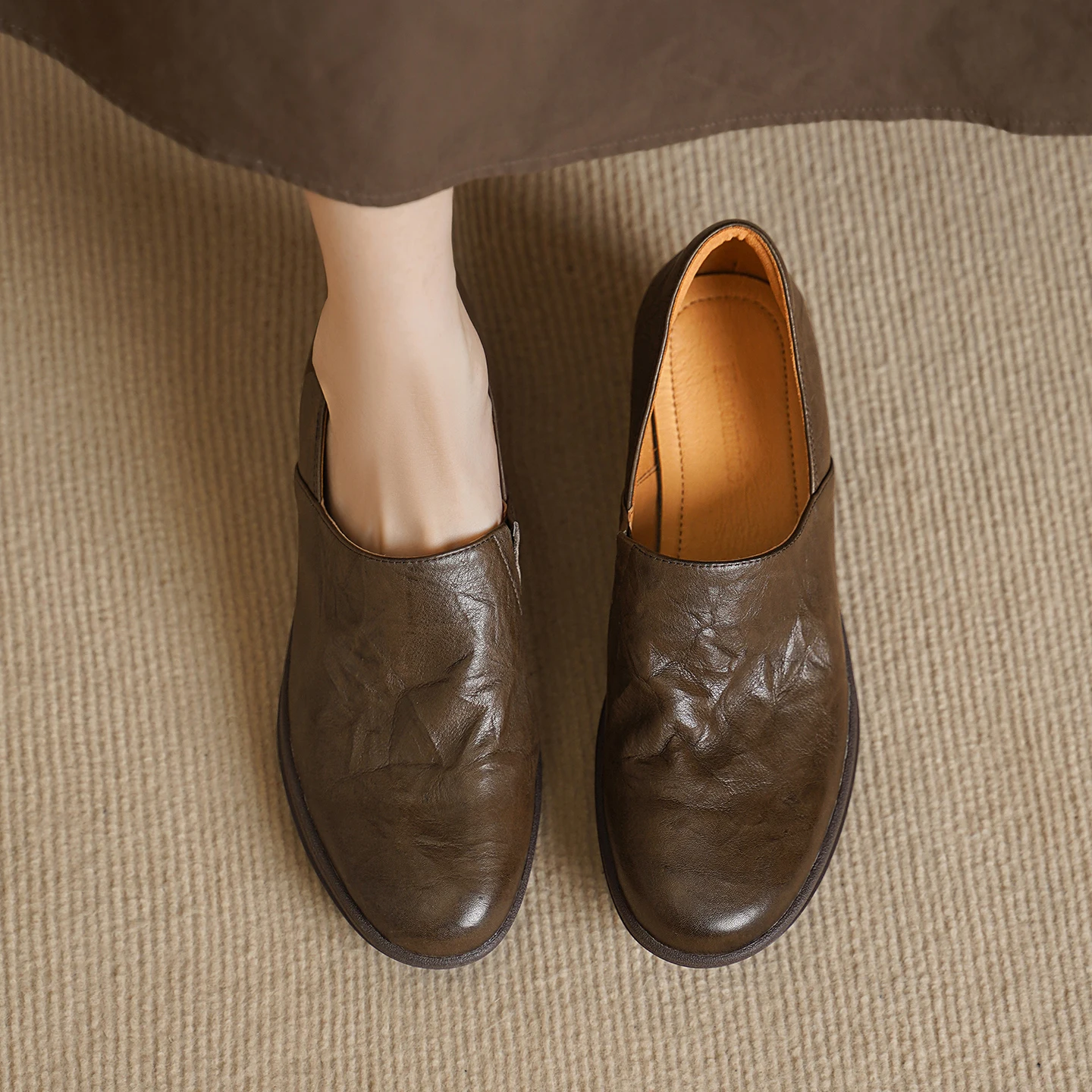 2026 new spring autumn women pumps natural leather 22-25cm washed cowhide+pigskin round toe round heel loafers women shoes
