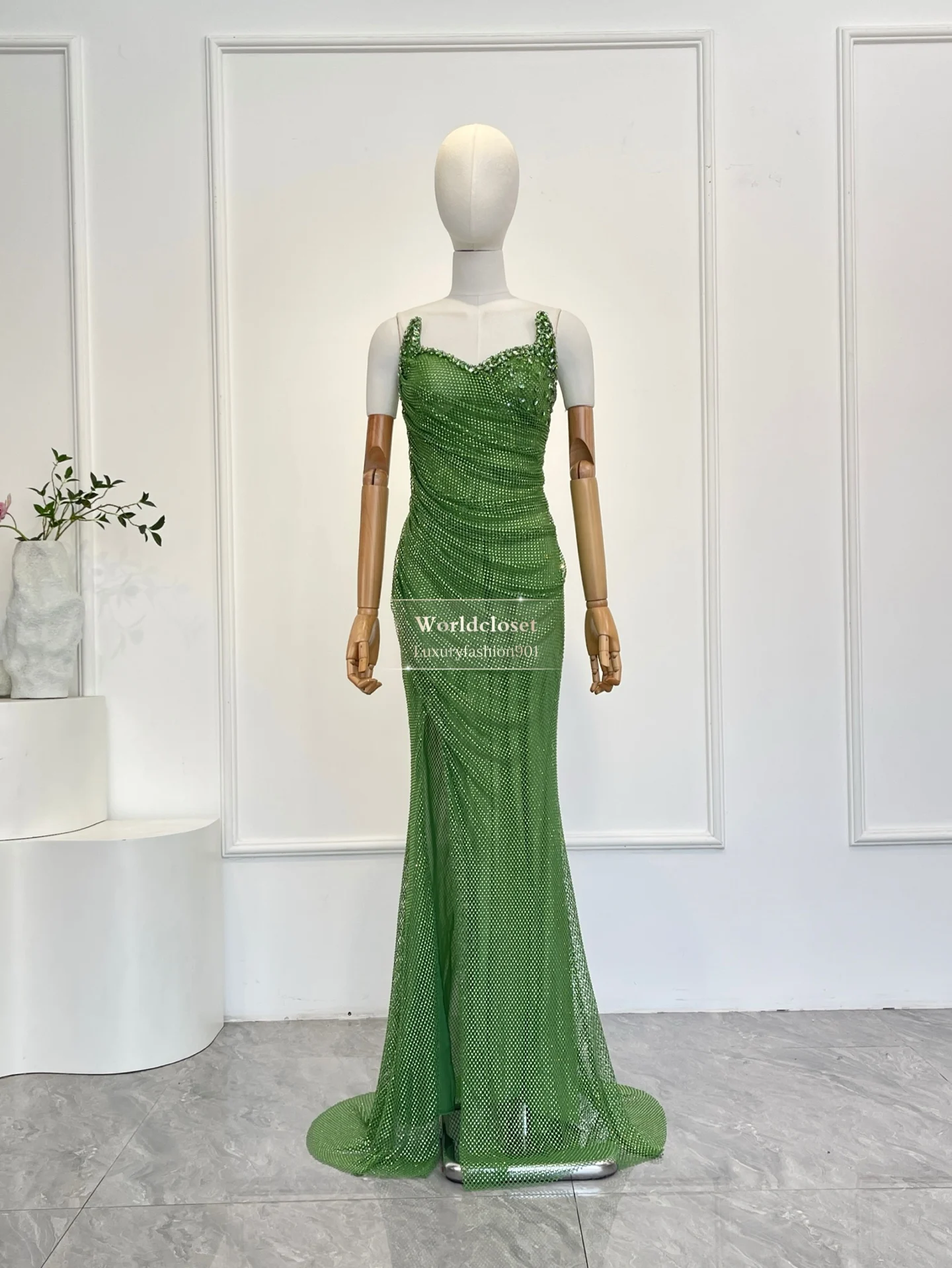 

Green Full Rhinestone Strapless Sweetheart Neck Ruched Slit Train Mermaid Dress Prom Gown