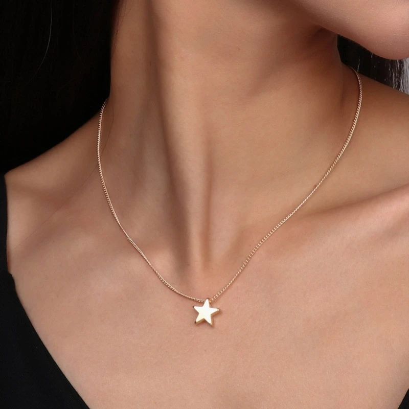 Sweet Stylish Star Pendant Necklace Dainty Star Sweater Chain Simple Y2K Jewelry Eye-catching Star Choker Clavicle Chain