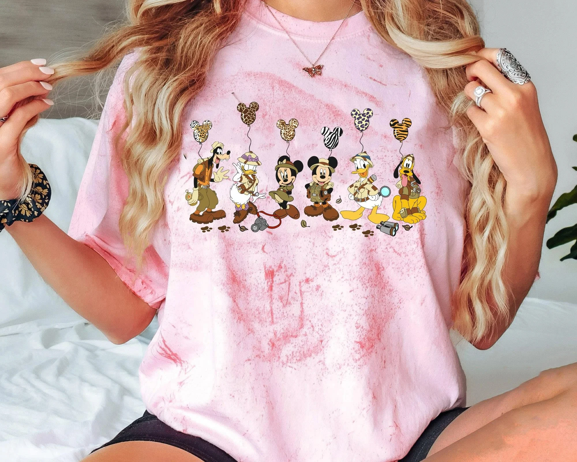 

Mickey And Friends With Leopard Balloon Animal Kingdom Women's Short Sleeve Casual Villains Men's T-shirt Tops