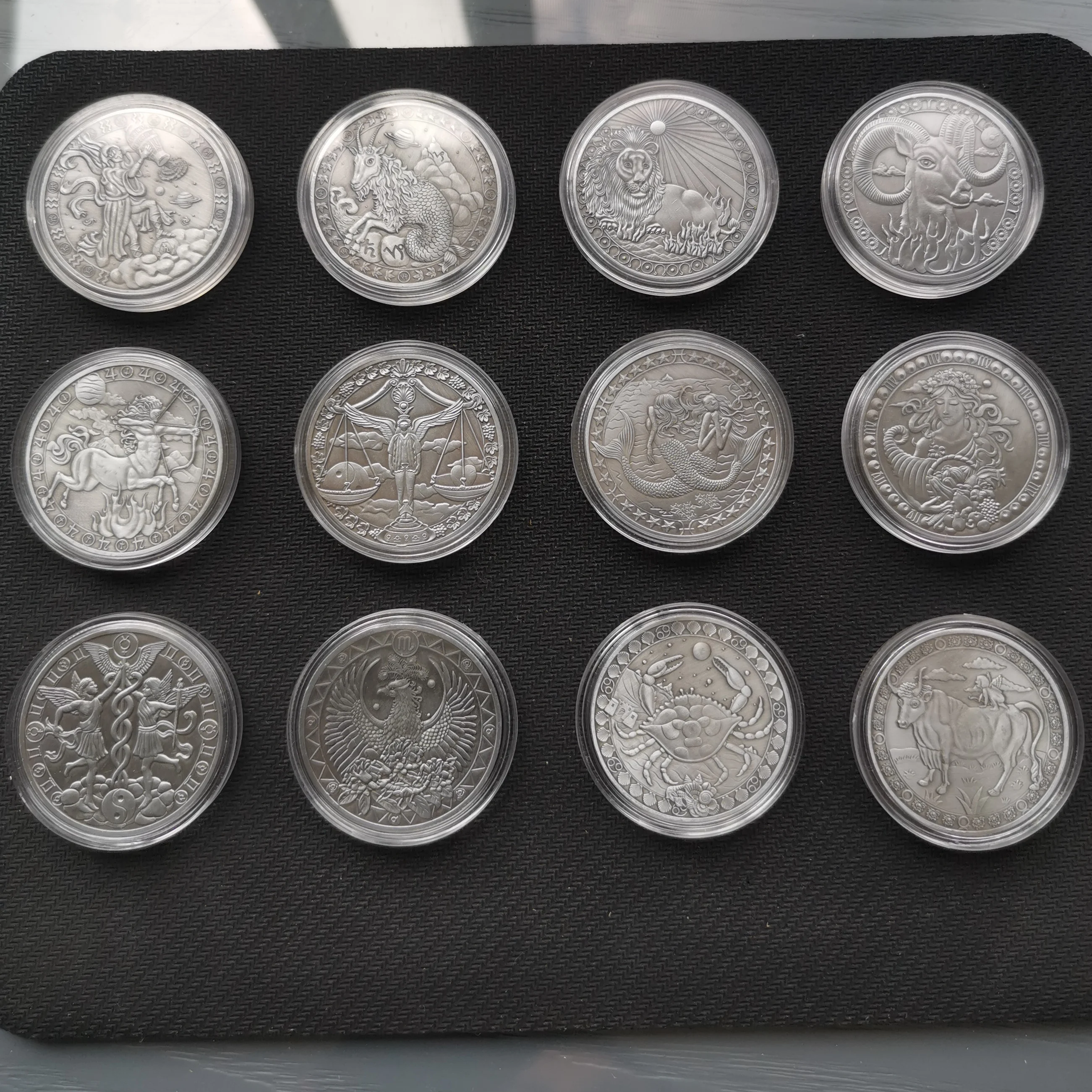 

12Pcs/Set Twelve Constellations Collectible Coins Silver Plated Commemorative Coins Set Crafts Art Home Decor Collection Gifts