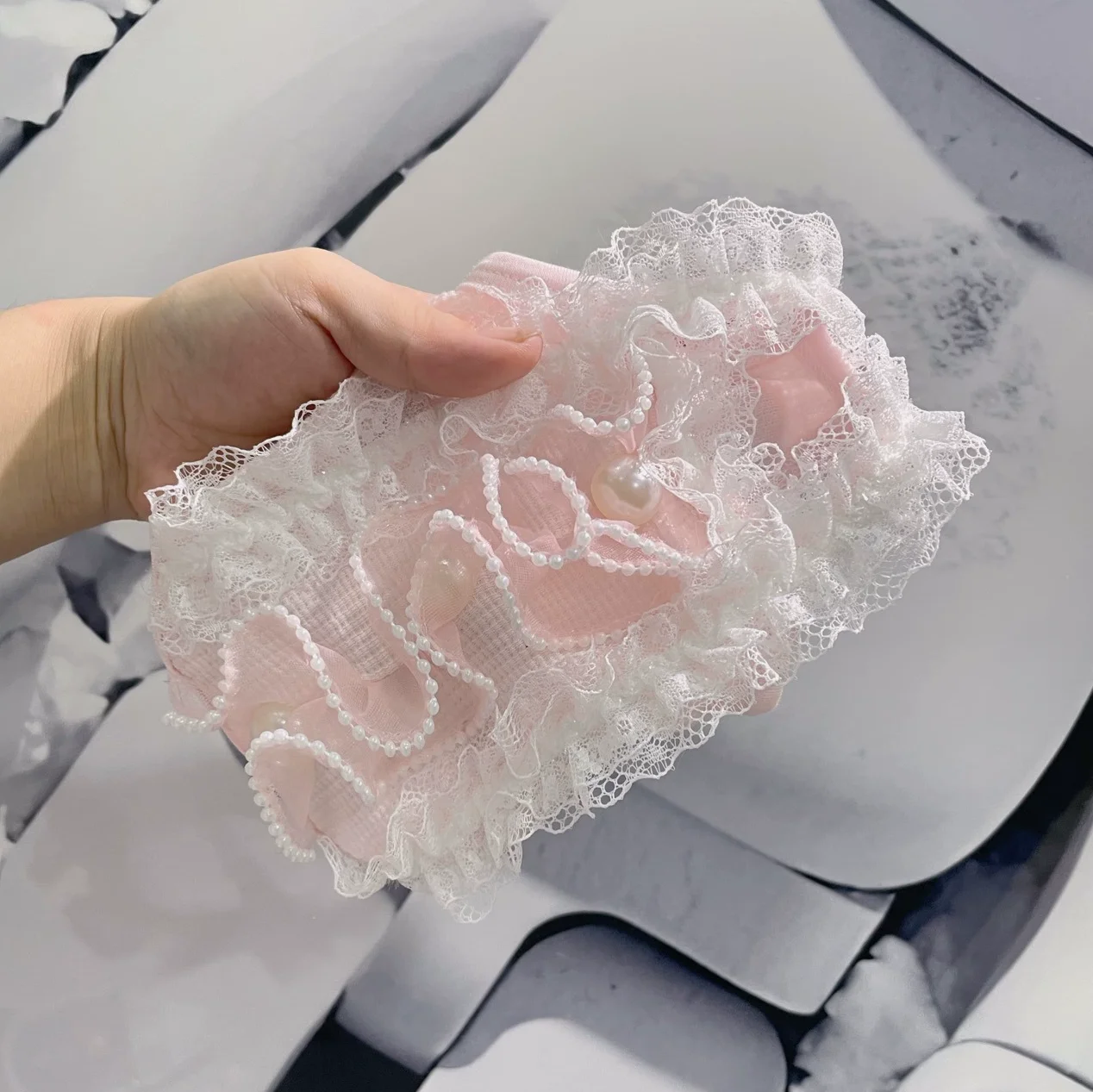 

Elegant Pink Pearl Lace Pet Princess Dress, Lady Style Tulle Skirt for Maltese, Yorkie & Small Dogs