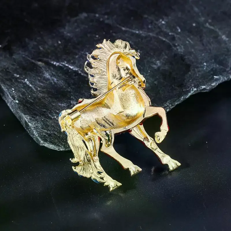 رائعة حجر الراين تشغيل الحصان دبابيس للنساء الرجال 4-color المينا الحيوان بروش دبابيس سنة الحصان مجوهرات الحفلات هدية #4