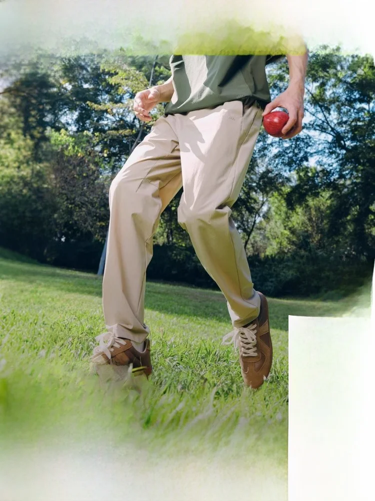 

Banana Le Men's Straight Leg Pants Ice Silk Cool Sensation Breathable Lightweight Loose Casual Sports Trousers