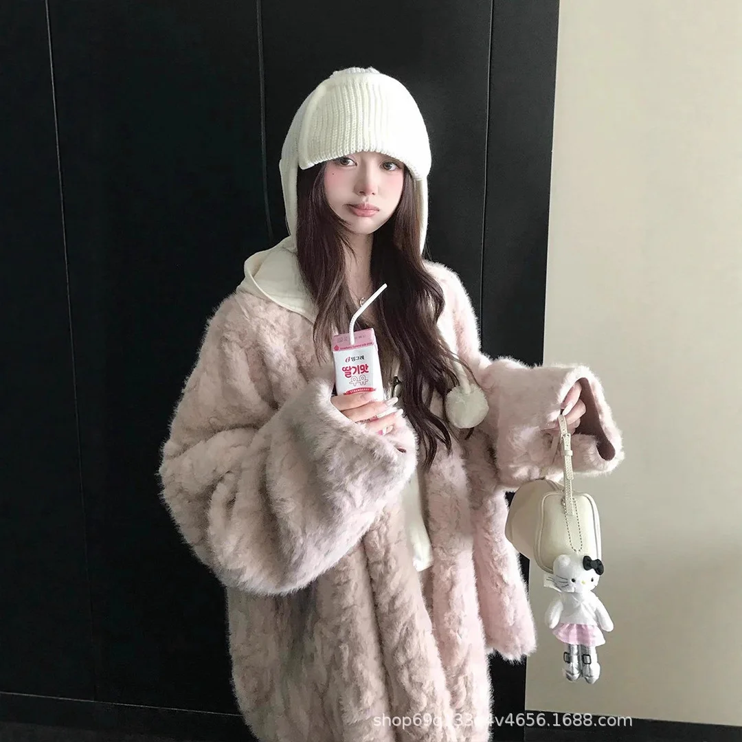Women Faux Fur Coat Cardigan 2026 Winter New Women's Fur Coat Texture Luxury Atmosphere Outerwear