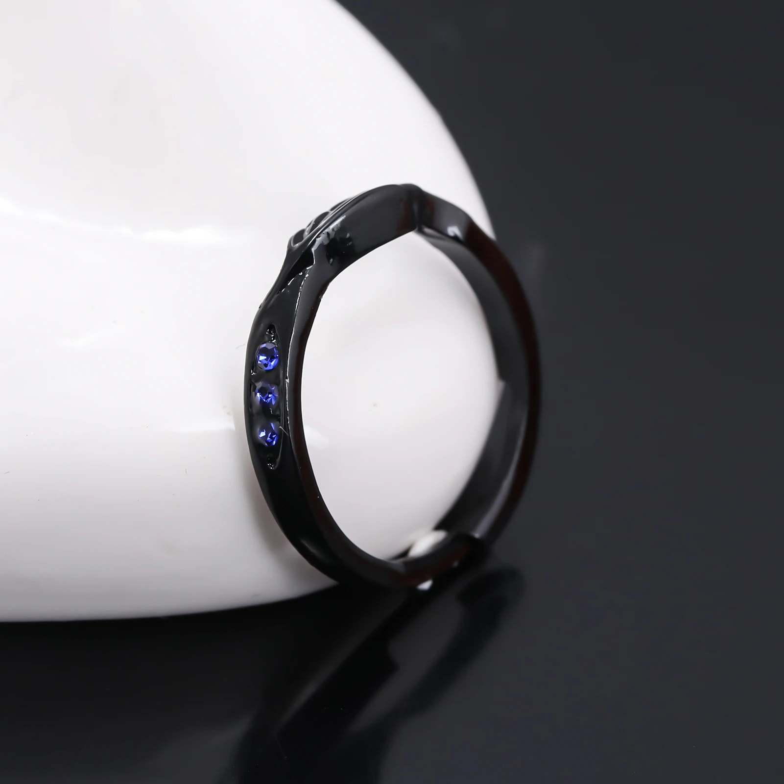 Anime Ring Shingeki no Kyojin Eren Jaeger Levi Ackerman Annie Leonhart Ring Attack Titan Cosplay Men Women Bag Jewelry