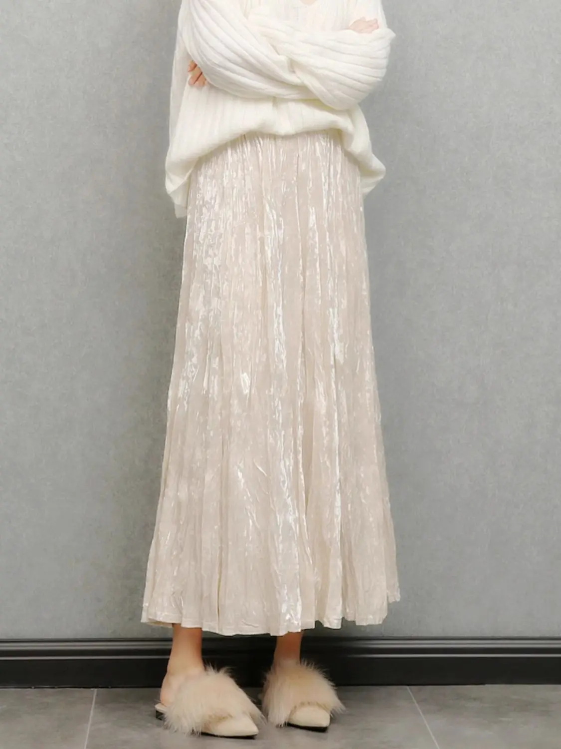 Spring and Autumn Winter Versatile Velvet Beige Gentle Fold Skirt High Waist A-Line Hundred Fold Half Length Skirt Women