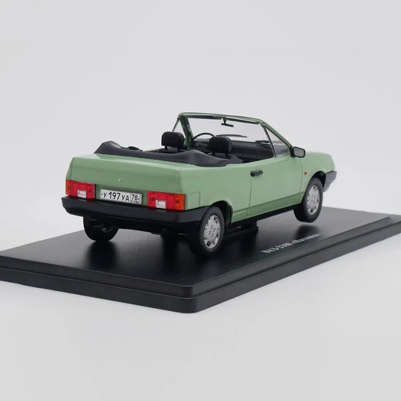 IXO Diecast 1:24 Scale Lada Vaz-2108 Alloy Open-topped Car Model Finished Product Simulation Toy Collection Gift Static Model