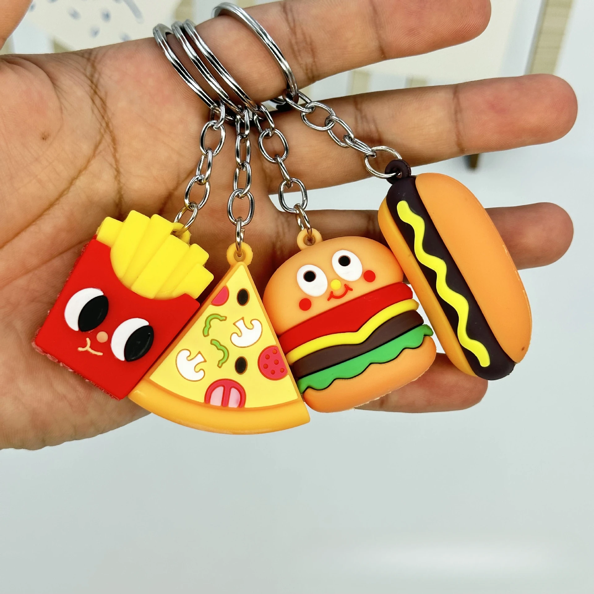 Car Keyring Creative Simulation Real Keychain Pendant, Burger Fries Pizza Hot Dog Car Key Pendant Car Keychain Accessories Adorn