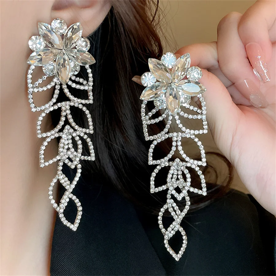 FYUAN Hollow Flower Crystal Earrings for Women Long Tassel Rhinestone Dangle Earrings Ladies Bride Weddings Jewelry