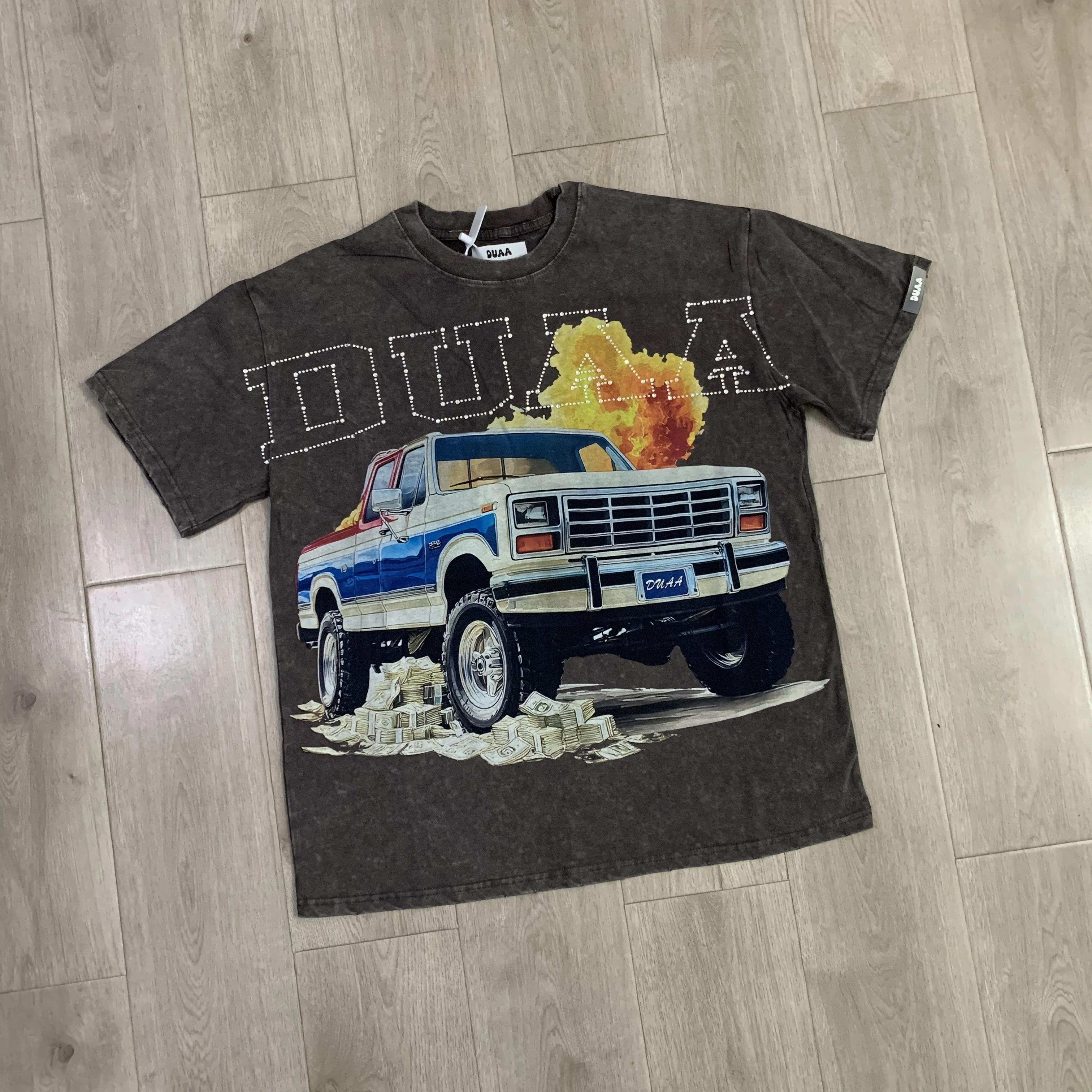 Retro American Style Cotton Short Sleeve T-Shirt with Car Print And Rhinestone Hole Punching Trendy City Walk Daily Wear for ...