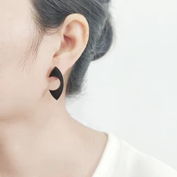 KUGUYS Concise Simple Style Stud Trend Contracted Earrings for Women Black Acrylic Jewelry Fashion New