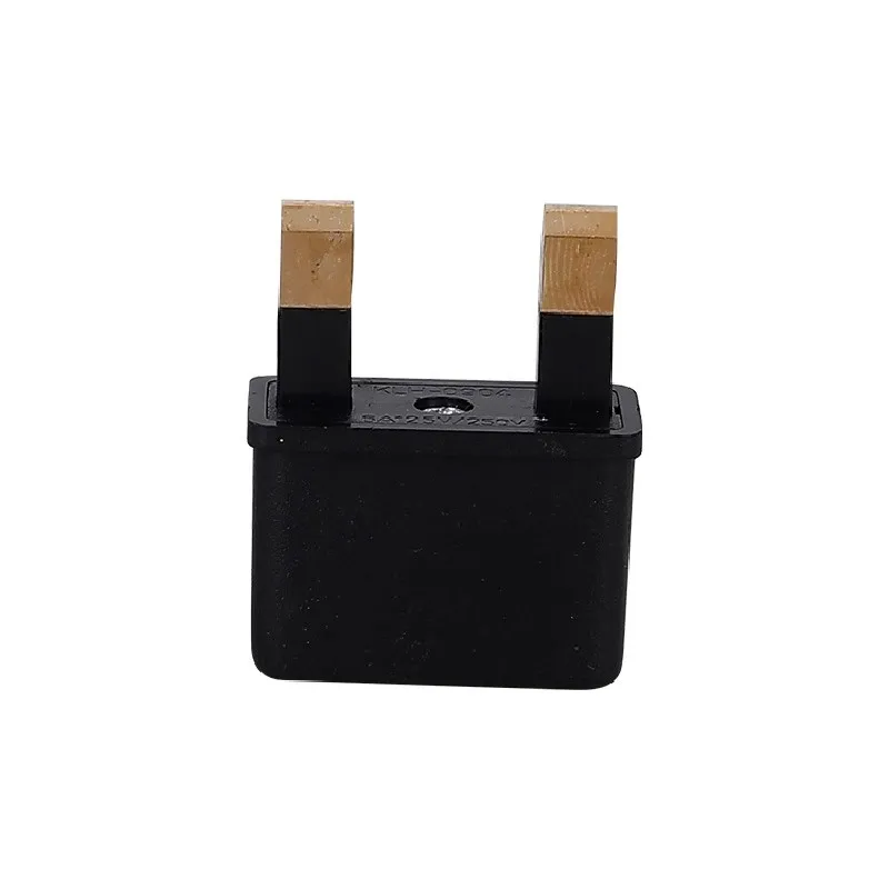 1PCS/LOT Mini British standard small two-pin converter new adapter Singapore Malay small socket power plug 6A small power