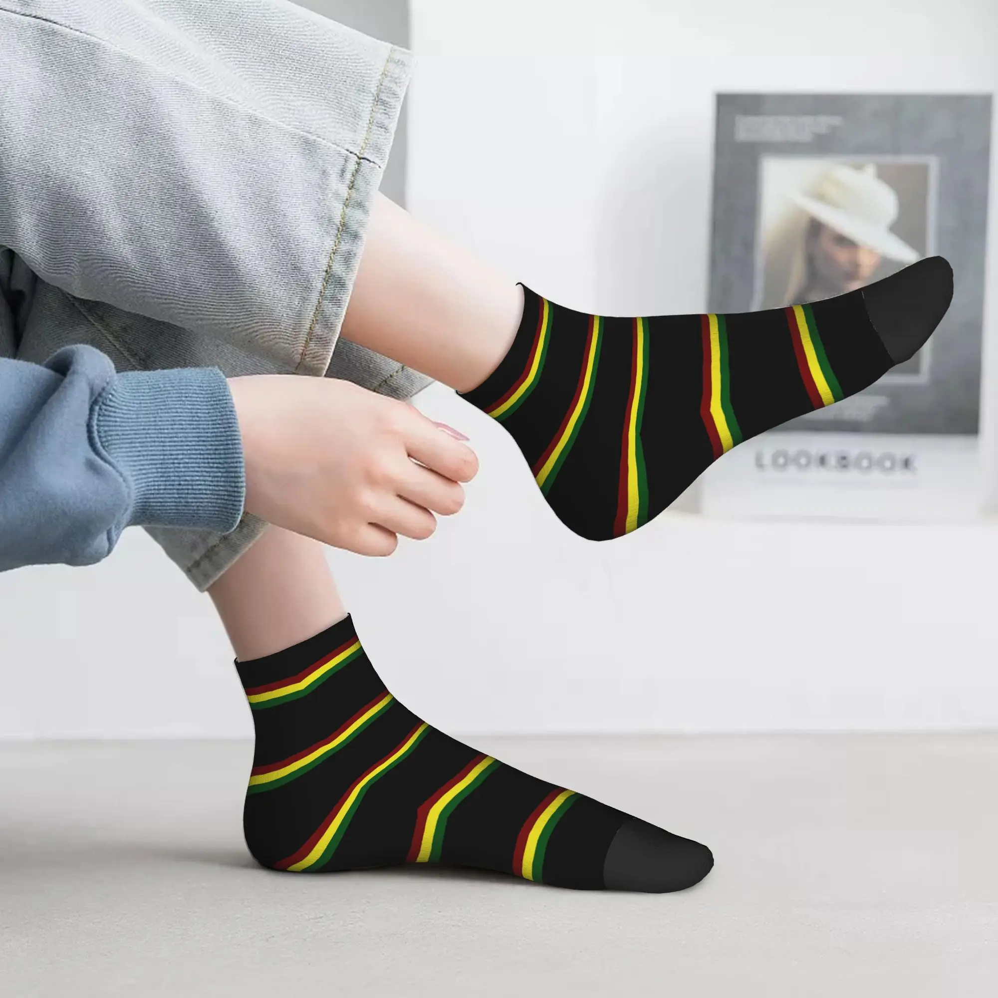 Calzini a righe Rasta con bandiera Rasta Calze Harajuku che assorbono il sudore Calzini per tutte le stagioni Accessori per regalo di compleanno per uomo e donna