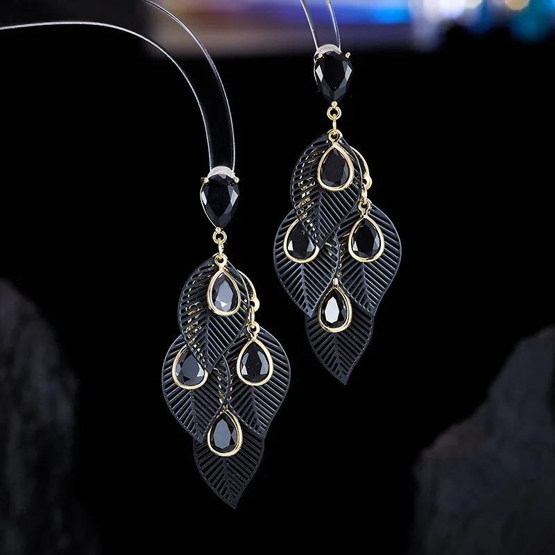 

Элегантные серьги с цирконами в стиле ретро, этнические, с кисточками, дизайн в виде полых листьев, для банкетов и вечеринок, модный ювелирный аксессуар LYX769