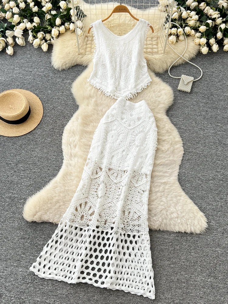 

Women's Lace Hollow out Hook Embroidery Tank Top And Skirt Two-Piece Set Summer Slimming Fashion Ensemble