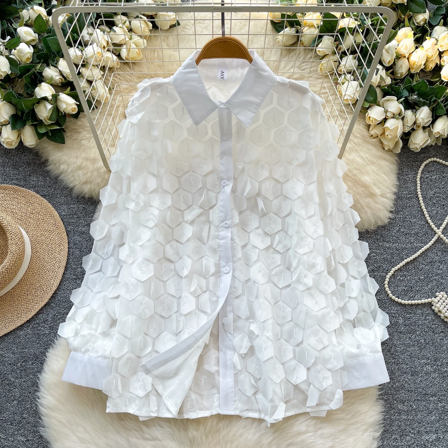 

Clothland Women Sweet Ruffled Blouse Oversized Style Long Sleeve White Black Shirt Female Loose Fahion Tops Blusa LB371