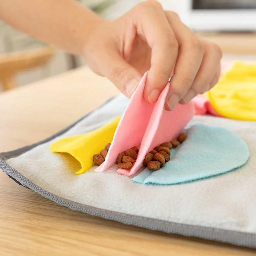 

Creative Pet Sniffing Mat Durable Food Hiding Cushion Slow Feeding For Dogs Rabbits Small Pets Wear-Resistant Non-Slip Pet
