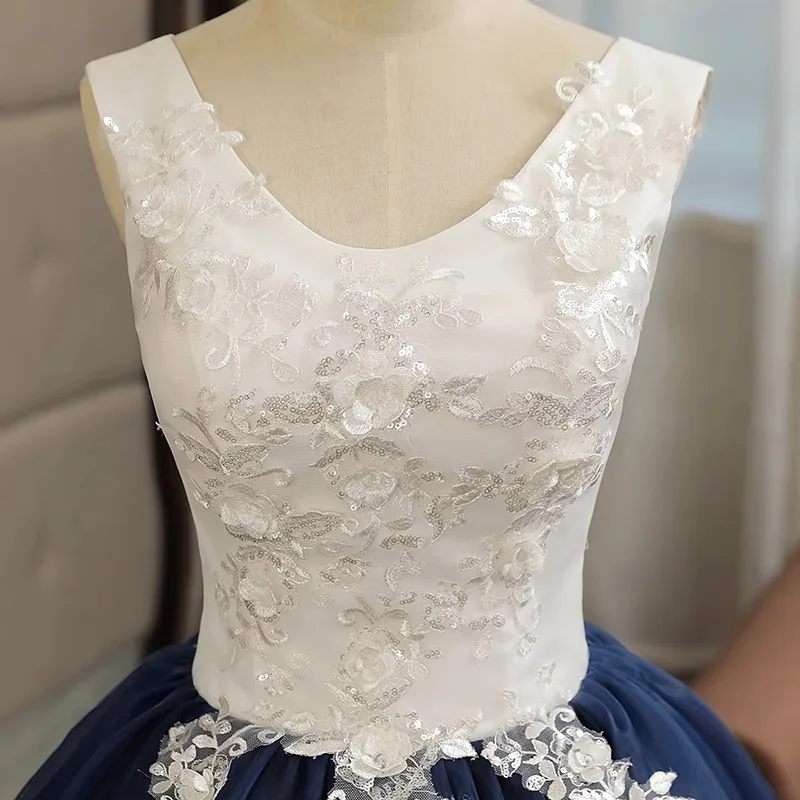 Dostosowana suknia balowa sukienki na Quinceanera bez rękawów aplikacje tiulowe balowe suknie na przyjęcie urodzinowe formalna okazja Vestido De Noche