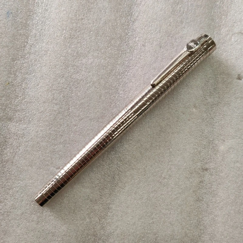 Bild 7: Jinhao Karierter Metall-Kugelschreiber mit Elegantem Edelstahl-Design, Schwarzer 0,5mm Stift, Bürozubehör, Geschenk