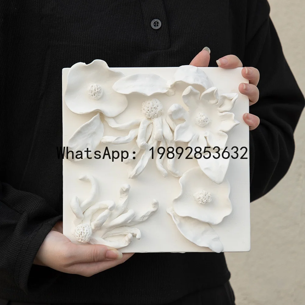 

Ceramic Relief Flower Decoration Hand-decorated Hanging Pictures Background Wall Decoration Accessories Pendant Porcelain Plate