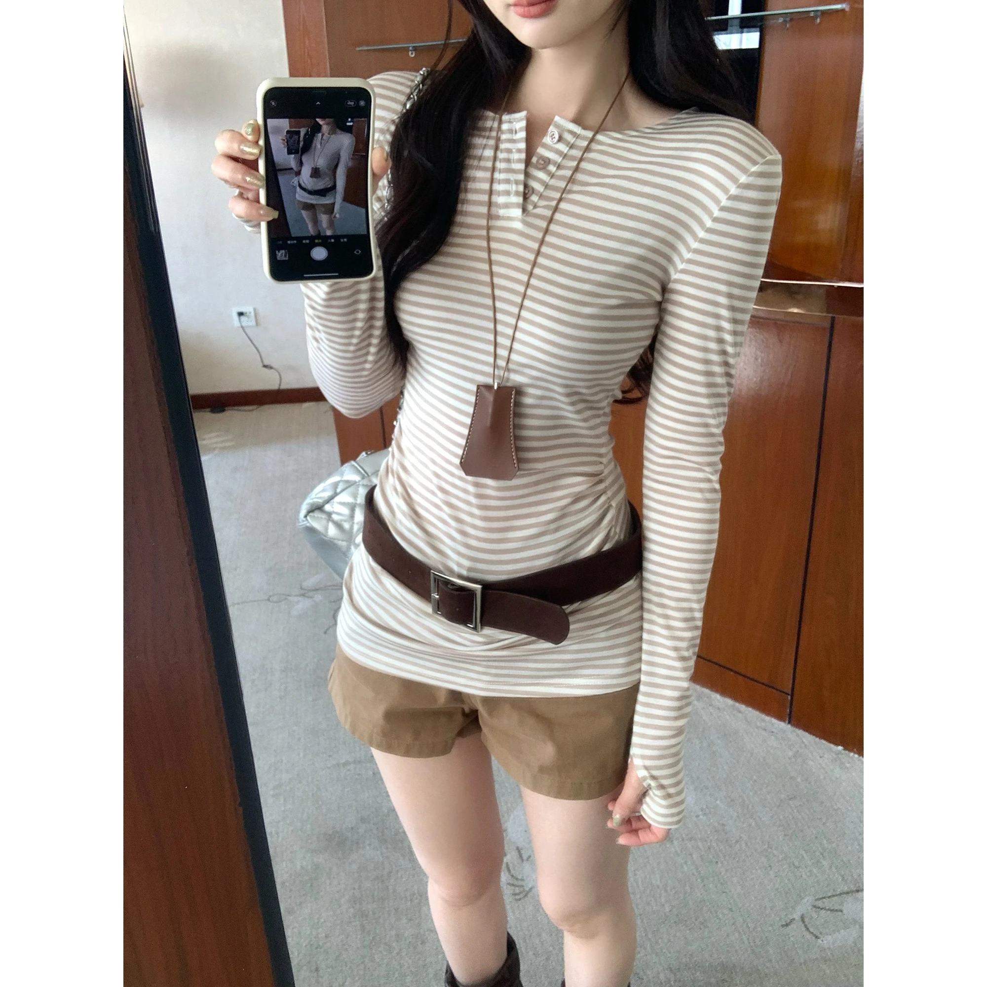 

Sexy Slim Fit Khaki Striped Long Sve T-irt Women's Spring Casual round Ne Pullover Top Ele Faionable Streetwear