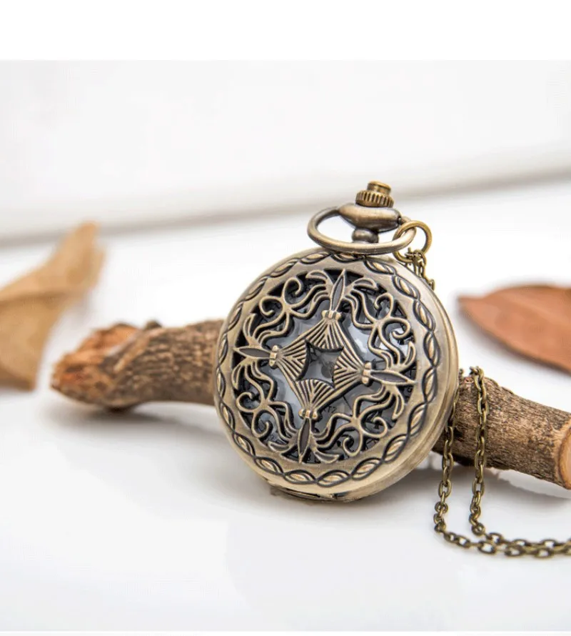 Hollow Coin Shapes Quartz Pocket Watch Retro Bronze New Men Kids Fans Souvenir Gifts with 80cm Neck Chain Clock Relogio